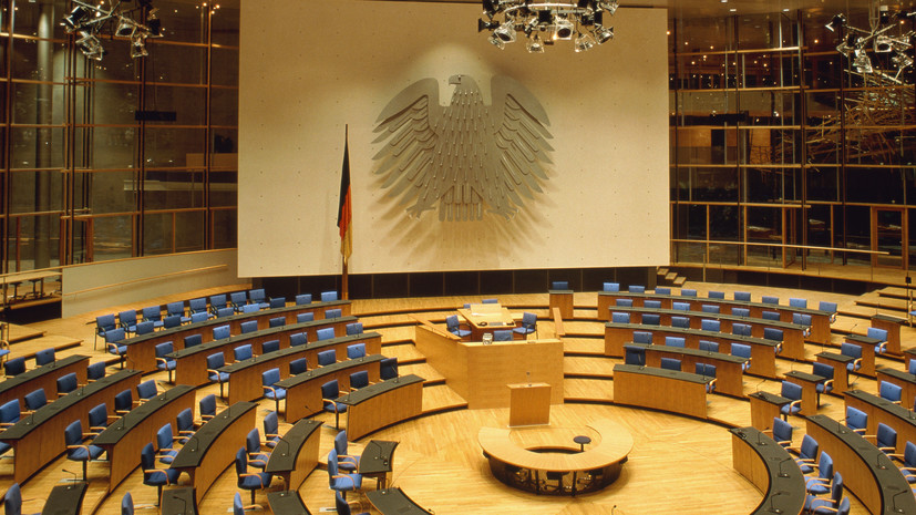 Штайнмайер: правящая коалиция в Германии навредила сама себе