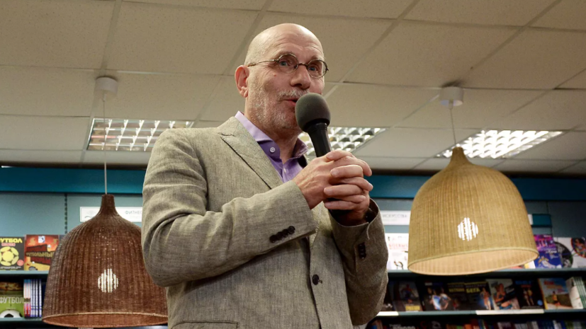 Адвокат писателя Бориса Акунина заявил о его невиновности