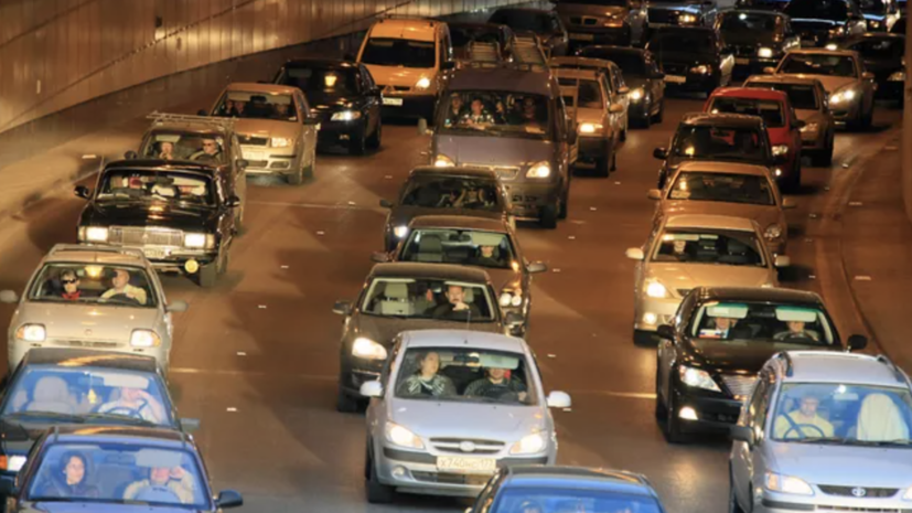 Юрист объяснил поддержку законопроекта о новых пошлинах для автовладельцев