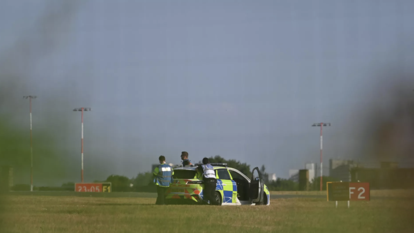 При крушении самолёта под Лондоном погибли четыре человека