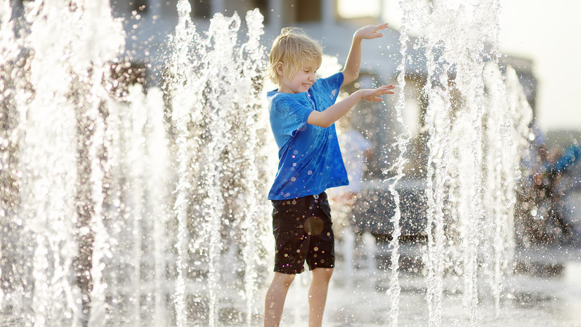 Врач Филёва посоветовала не купаться в «сухих» фонтанах