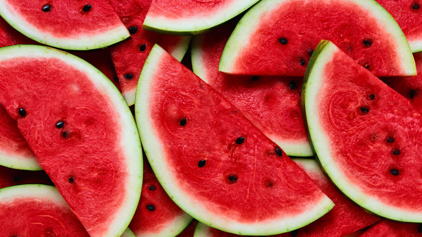 Врач Сластен: детям с трёх лет можно не более 100 г арбуза и дыни в день