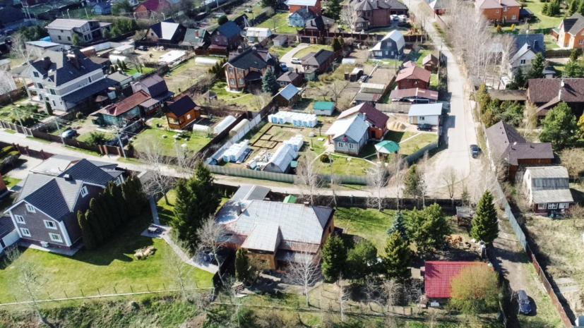 Россиянам рассказали, в какое время года лучше всего покупать дачу