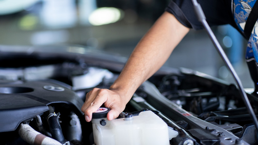 Автоэксперт Балабас дал советы по поддержанию работы двигателя в жару