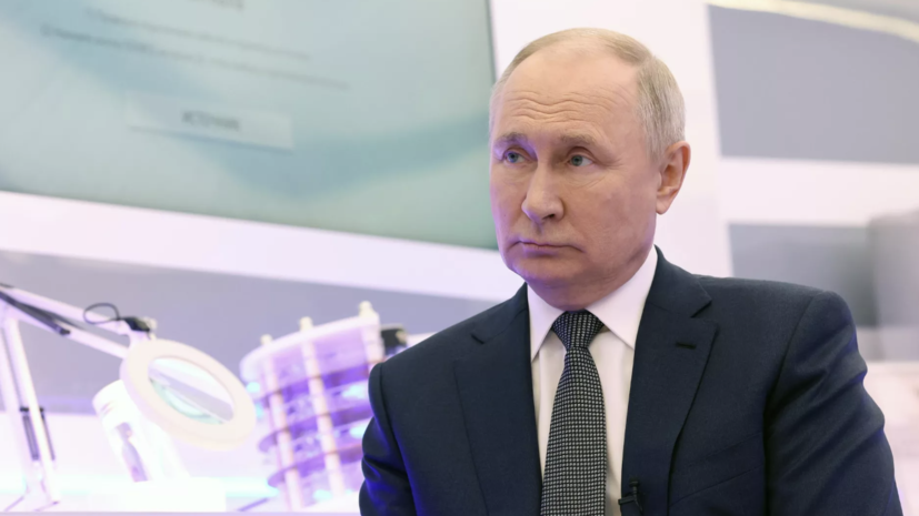 Путин вспомнил, как отстаивал необходимость сохранить автопром в 1990-е