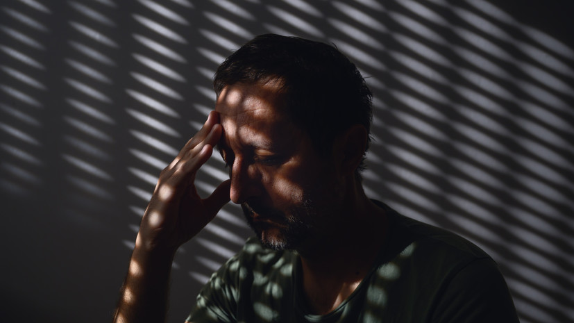 Офтальмолог Дворова рассказала о причинах светобоязни