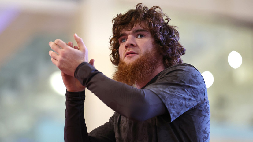 Шара Буллет — о бое Дю Плесси и Чимаева: почтим Дрикуса двумя секундами молчания