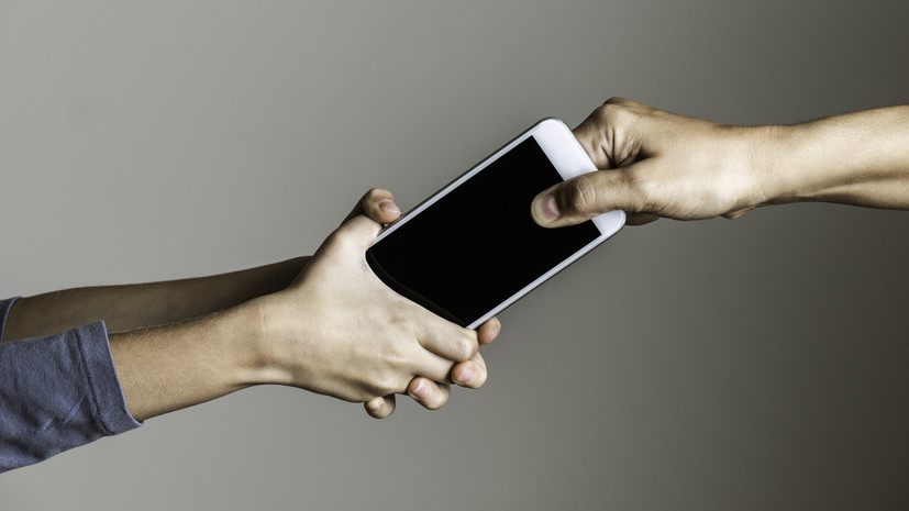 Психолог Папова рассказала, как отвлечь ребёнка от гаджетов