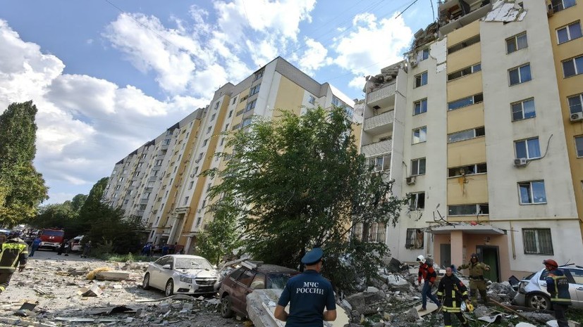 Губернатор: предварительная причина взрыва в жилом доме в Саратове — утечка газа