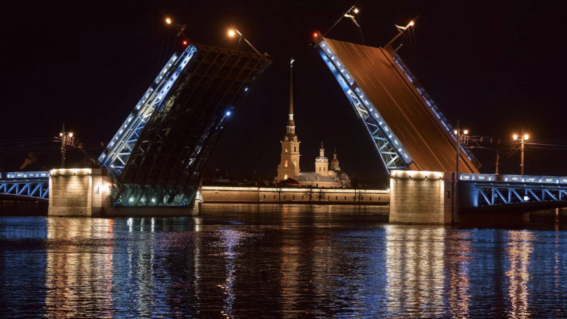 В Петербурге «Поющие мосты» исполнят специальную программу в честь Дня ВМФ