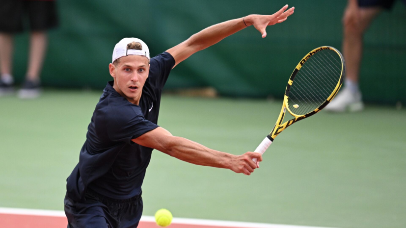 Теннисист Симакин рассказал, что в финале Универсиады трибуны болели против них