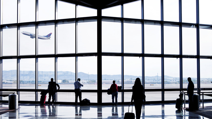 В ЕС разрешат провозить до 2 л жидкости в ручной клади