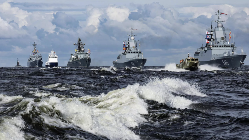 Песков: отмена Главного военно-морского парада связана с вопросами безопасности