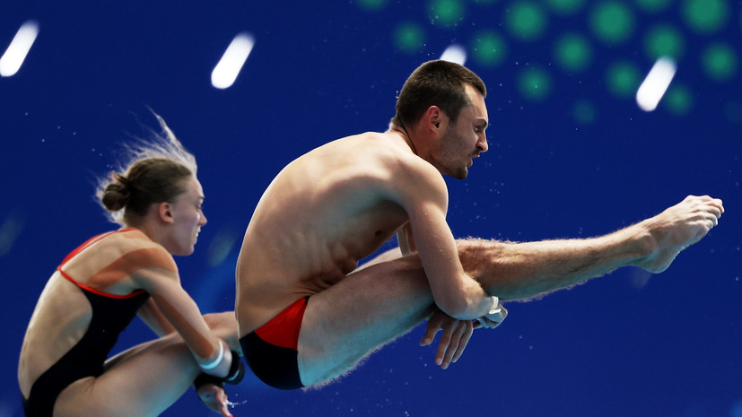 Бондарь и Конаныхина завоевали бронзу чемпионата мира в синхронных прыжках в воду с 10-метровой вышки