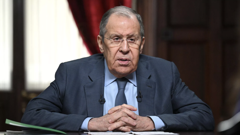 Лавров: Россия сейчас впервые в истории воюет одна против всего Запада
