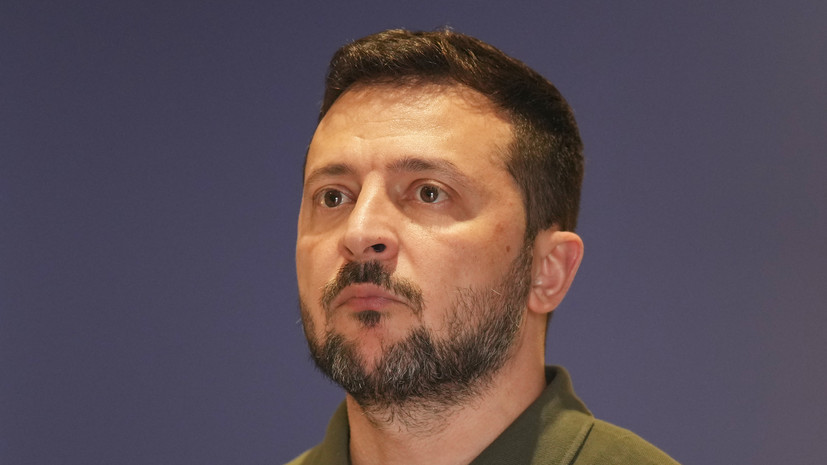 Полковник Макгрегор: Зеленский боится лишиться власти из-за неудач ВСУ на фронте