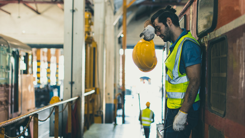 Треть россиян замалчивает стресс на работе