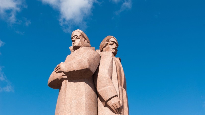 «Стали преторианской гвардией»: как латышские стрелки помогали большевикам удерживать власть