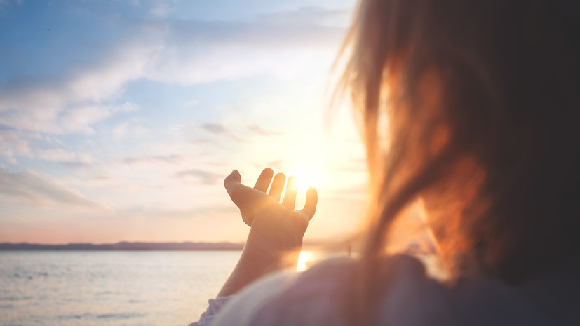 Онколог Романов назвал пребывание на солнце самым опасным фактором