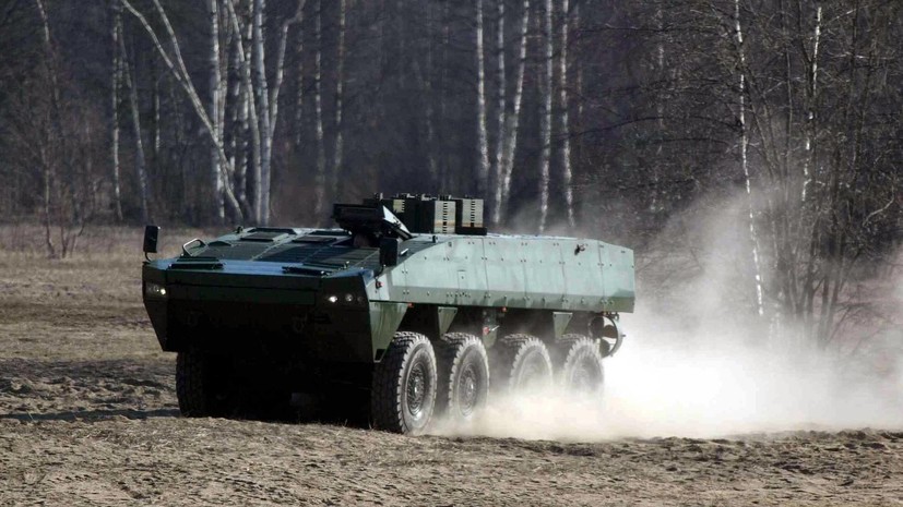 Украина рассчитывает получить от Латвии 42 бронетранспортёра Patria