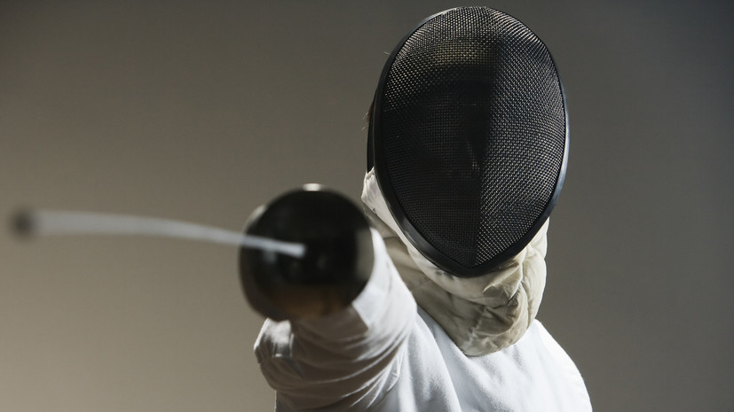 Российские саблистки победили команду Польши на старте командного турнира на ЧМ