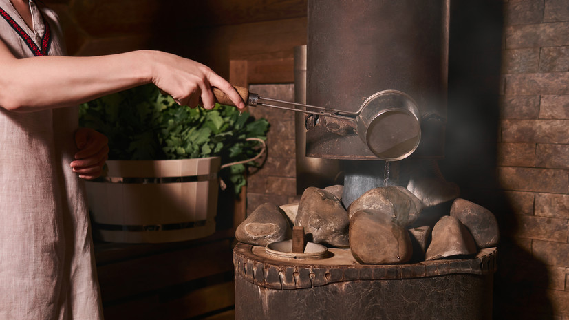 Врач Уланкина рассказала о правилах посещения бани летом