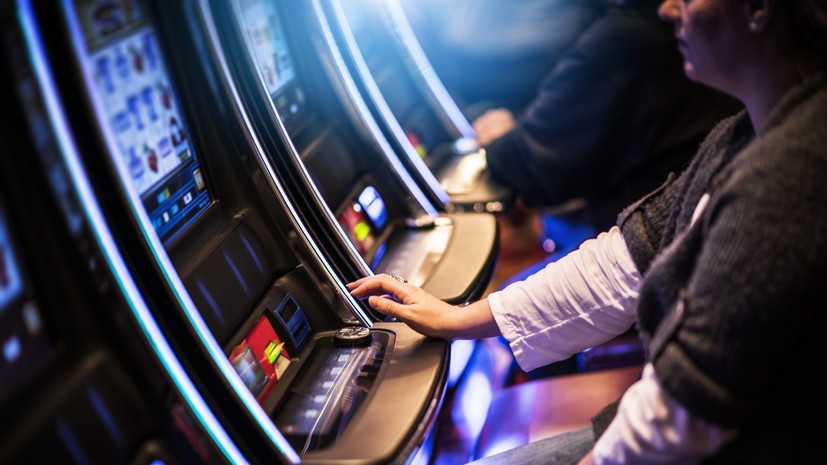 Психолог Яровая рассказала, чьи дети могут стать игроманами