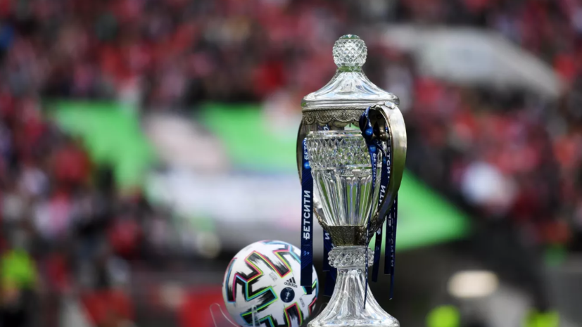 Кубок России по футболу привезли в Ростов-на-Дону в рамках трофи-тура