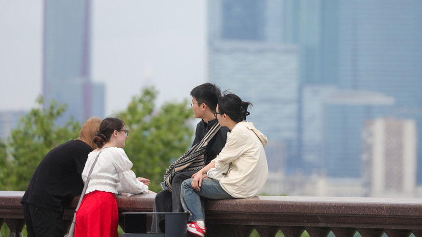 Синоптик Леус спрогнозировал облачную и жаркую погоду в Москве