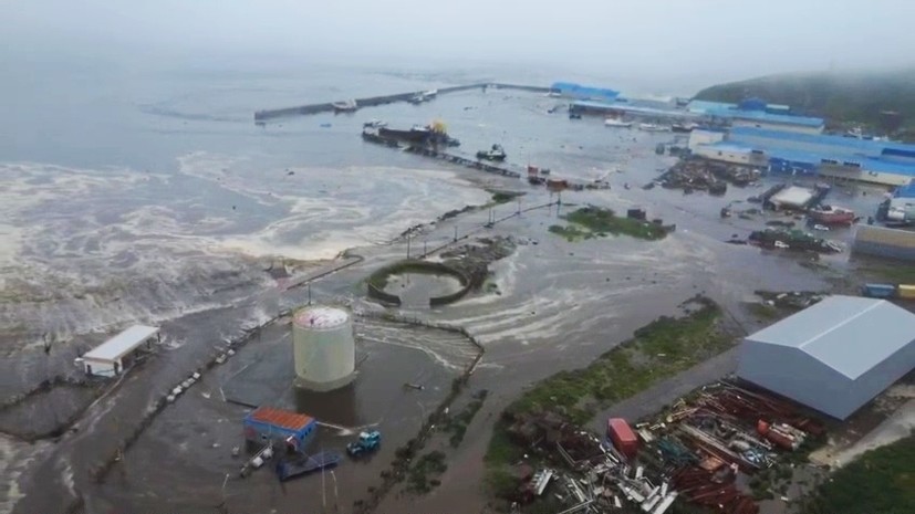 На Камчатке вода сошла с подтопленных после землетрясения и цунами территорий
