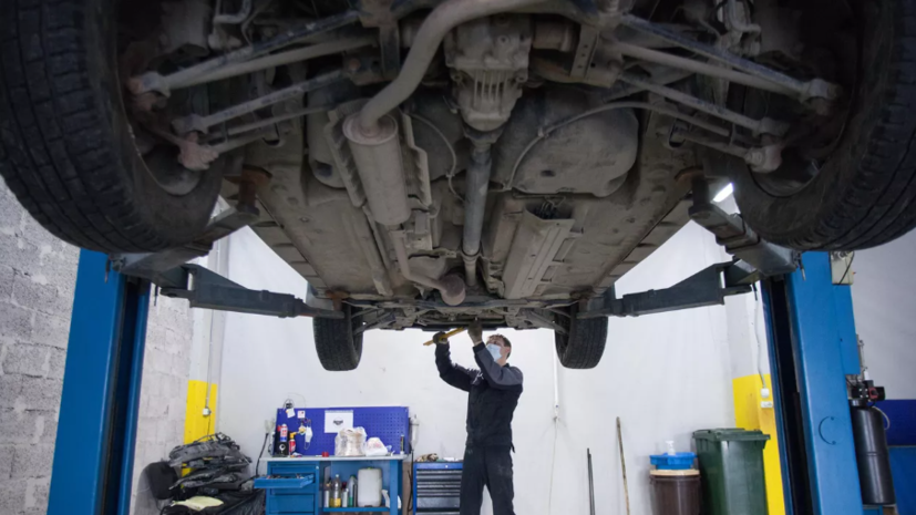 Автоэксперт: после 100 тысяч км пробега могут возникнуть проблемы в ходовой части