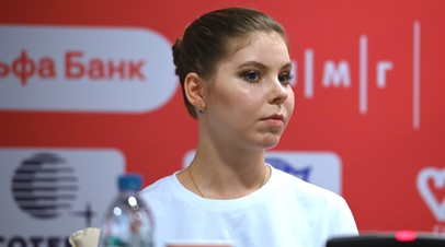 Мишина в отсутствие Галлямова работает над прыжками в группе Дайнеко