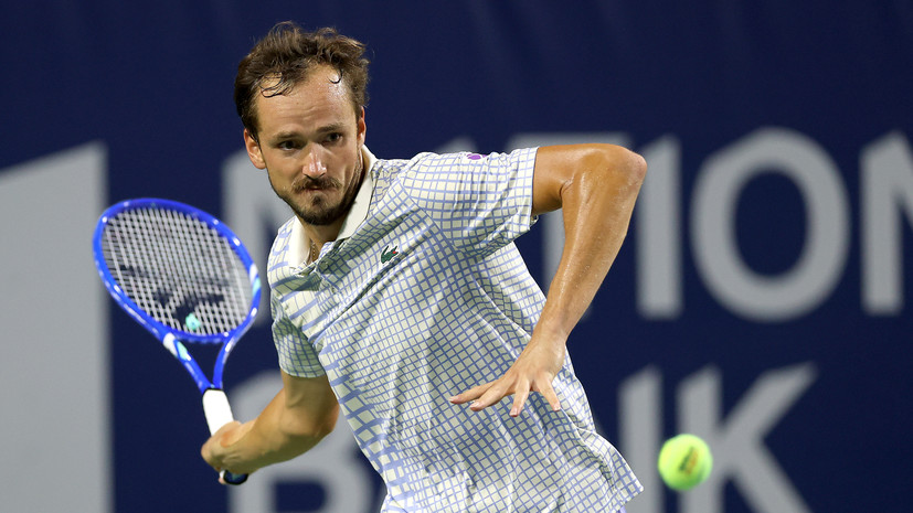 Медведев проиграл Попырину в третьем круге «Мастерса» в Торонто