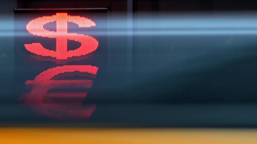 Аналитик Лоссан спрогнозировал доллар не дороже 80 рублей в августе