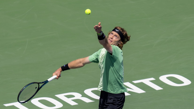 Рублёв вышел в 1/8 финала турнира ATP в Торонто