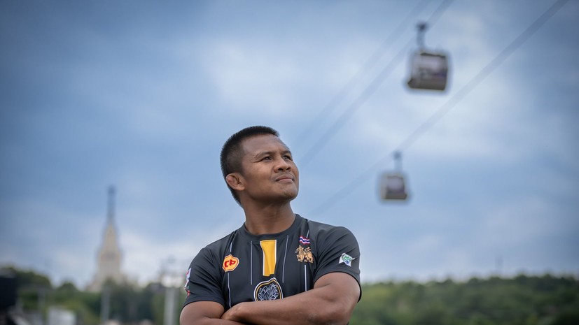 Многократный чемпион мира по муай-тай Банчамек посетил Москву