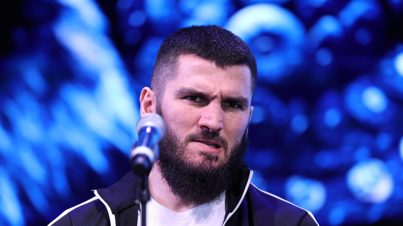 Бетербиев проведёт бой с непобеждённым американцем вместо трилогии с Биволом