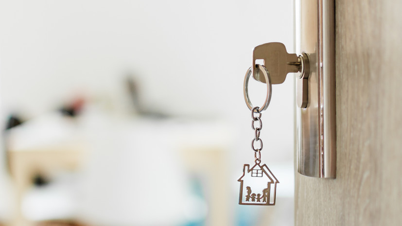 На Изумрудной улице в Москве более 180 горожан получили квартиры по программе реновации