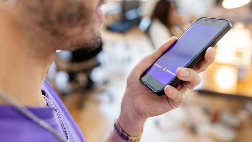 Аналитик: размещение голосовой записи в открытом доступе может создать риски