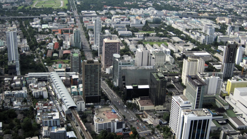 Посольство выясняет обстоятельства задержания блогера Збарского в Таиланде