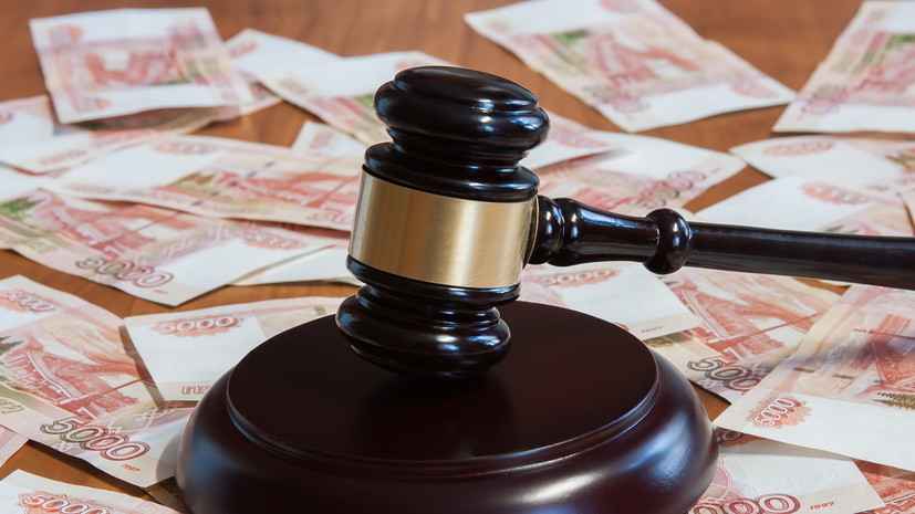 В Челябинске самокатчик заплатит 130 тысяч рублей сбитой на переходе пенсионерке