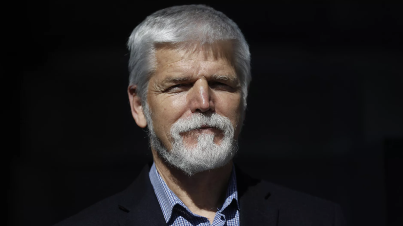 Президент Чехии Павел: Украина должна признать потерю территорий для выживания