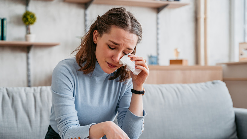 Врач Аль-Терк рассказала, почему нельзя сдерживать слёзы