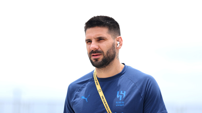 Агент заявил, что Митрович не перейдёт в «Зенит»