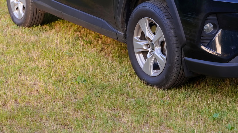 Автоюрист Рождественский: нарушения во дворе фиксирует сервис «Народный инспектор»