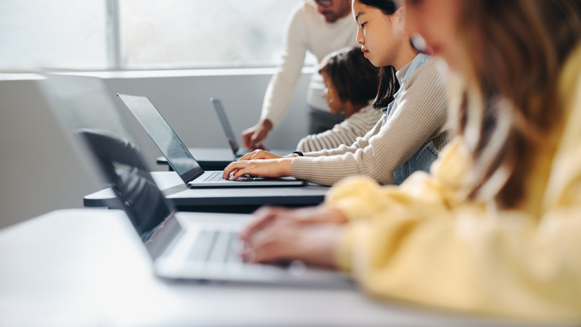 Специалист Голованова: растёт число вакансий, предполагающих наличие опыта работы с ИИ