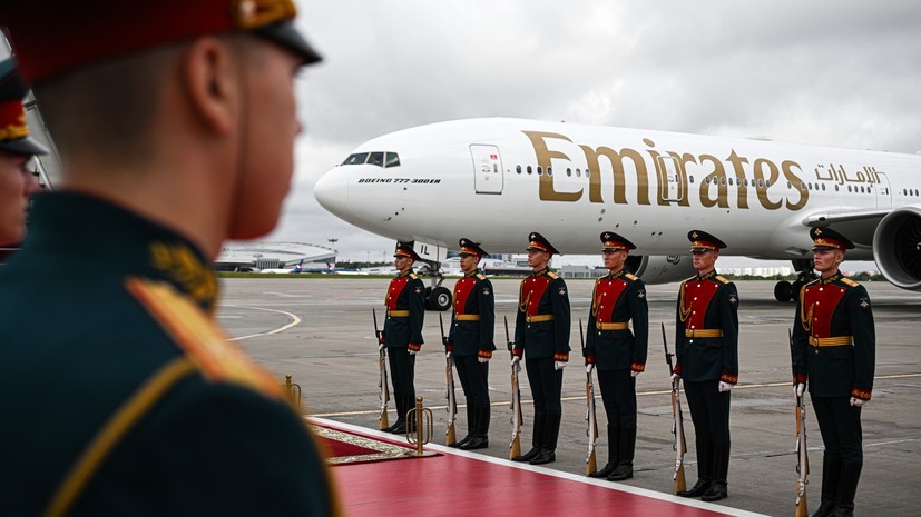 Президент ОАЭ прибыл в Россию