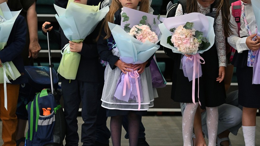 В школы Тюменской области зачислено более 13 000 первоклассников
