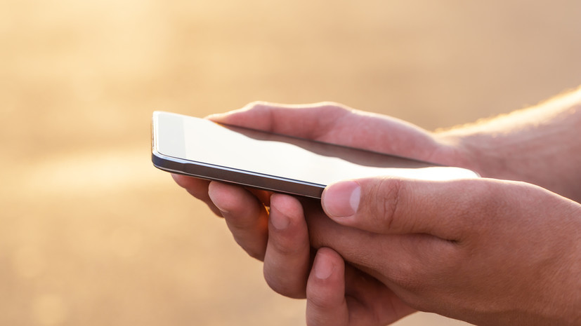 Специалист Демидов рассказал, как защитить смартфон от перегрева