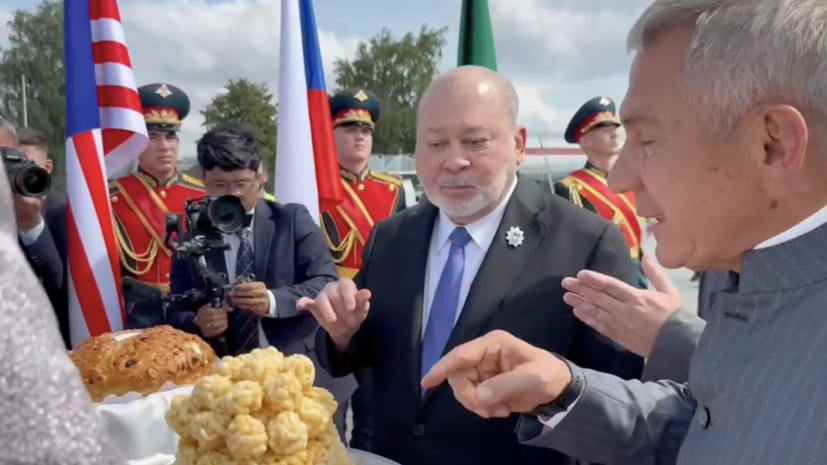 Верховного правителя Малайзии встретили в Казани с чак-чаком